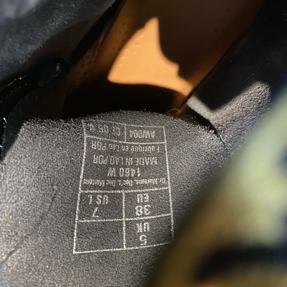 Dr. Martens patent leather combat boots - Picture 8 of 8